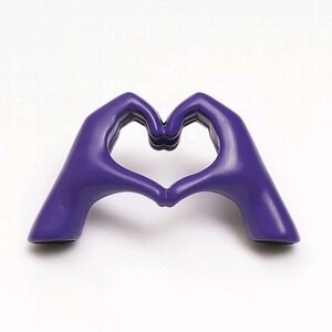 Purple "I Love You " Heart Hands Goth Resin Sculpture‎ New In Box Small